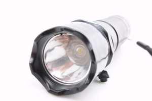 Lampe torche en aluminium 18650 alimentée par batterie rechargeable tactique <span class=keywords><strong>365</strong></span> Nm Super Bright Uv Flashlight - Product Image 3