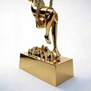 Scultura Gigante Personalizzata di Ragazza Lunare Illuminata in Vetroresina, 10 Piedi di Altezza - Product Image 2