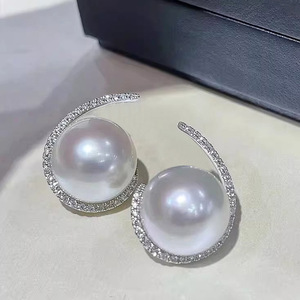 Eleganti Orecchini a Perno per Donne, Accessori per Orecchie Semplici e alla Moda per Uso Quotidiano, Outfit Casual e Regalo - Product Image 1