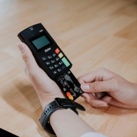 Connectivité Bluetooth Terminal de point de vente mobile NFC Toutes les méthodes de paiement MPOS avec SDK