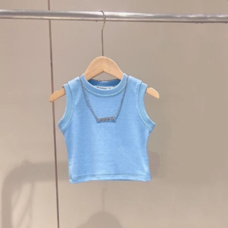 Blue vest (send necklace)