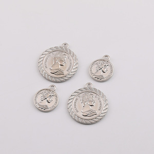Vintage Beauty Head Coin Alloy Pendant 26Mm 16Mm Round Charm DIY Jewelry Accessories For <b>Necklace</b> Keychain Ornament - Product Image 5