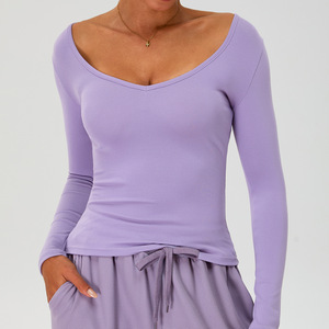 Top de fitness de manga larga ligero y transpirable para mujer, cuello en V convertible y hombros descubiertos, ajustado para exteriores - Product Image 3