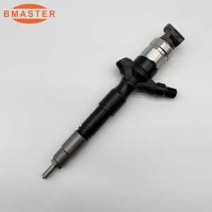 Форсунка топливная для двигателя <span class=keywords><strong>2KD</strong></span>-FTV, номер 095000-8740 - Product Image 3