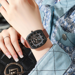 Reloj de Pulsera de Silicona para Mujer, Diseño Cuadrado, Elegante Reloj de Cuarzo de Tres Agujas para Exportación - Product Image 5