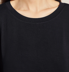 Vêtements de nuit en gros pour femmes : Ensemble pyjama 2 pièces confortable et uni avec chemise à manches courtes et <span class=keywords><strong>shorty</strong></span>, idéal pour la détente et les mamans. - Product Image 3