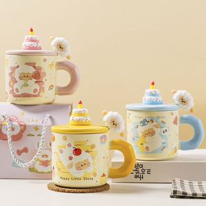 Caneca de Cerâmica com Design de Ovelha Fofa, Tampa e Colher, Alto Valor Estético, Presente de Aniversário, Caixa de Presente Criativa, Lembrança - Product Image 2