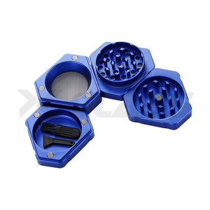Grinder Triangolare a 4 Strati, Trituratore Portatile a Pressione Manuale per Tabacco, Stile Moderno per Grinder di Erbe da Fumo - Product Image 4