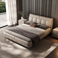 Lit de Luxe en Cuir Véritable Style Italien, Moderne, Carré, Capitonnage, Meuble de Chambre Parentale, Lit King Size Designer Rembourré