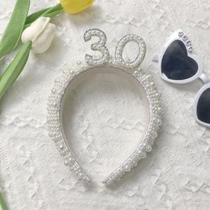 ที่คาดผมงานแต่งงานประดับมุกและคริสตัล มงกุฎเจ้าสาวแบบทางเลือกสำหรับงานฉลองครบรอบ ของขวัญสำหรับถ่ายรูป - Product Image 2