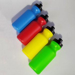 Bottiglia di acqua sportiva per bere in plastica con Logo personalizzato da 600ml all'aperto per ciclismo campestre bottiglia di plastica per bevande sportive - Product Image 4