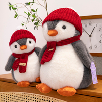 Peluche pingouin mignon avec chapeau, animal en peluche doux et adorable rembourré de coton PP, poupée anti-stress, cadeau de fête de Noël