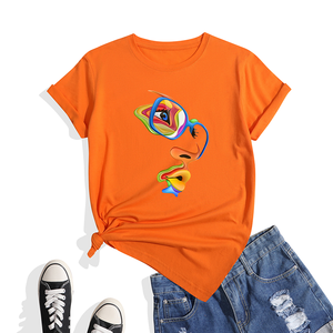 Nouveau T-shirt décontracté en coton à manches courtes et col rond pour femme, motif cœur et portraits colorés, écologique, respirant, avec logo – Collection Été 2025 - Product Image 4