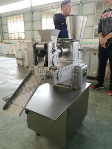 Máquina automática comercial para Hacer bolas de masa hervida Samosa Pelmeni Ravioli Spring Roll & Big Empanada para tiendas de alimentos y restaurantes - Product Image 3