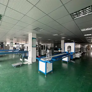 Linea di produzione di assemblaggio completamente automatica materia prima-produttore lampadina a Led che fa assemblaggio macchina di produzione per lampada