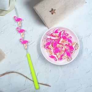 <span class=keywords><strong>Comprar</strong></span> juguetes de dentición sin BPA DIY llavero con cuentas pluma Rosa flamenco cuentas focales personalizadas para bolígrafos - Product Image 3