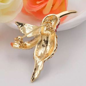 Nouveau Style oiseau CZ strass colibri broches pour femmes mignon petit Animal broche broche broches robes manteau accessoires - Product Image 4