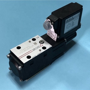 Atos DLKZOR-TE-140-L73 41 Servocontrolador Direccional Proporcional Hidráulico - Product Image 2