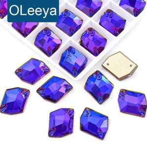 Strass OLeeya Premium en verre K9, couleurs cosmiques multiples, à coudre, non thermocollants, pour robes de mariée - Product Image 1