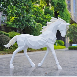 Statue d'animal en marbre, sculpture de <span class=keywords><strong>girafe</strong></span> en fibre de verre électroplaquée, statue d'animal <span class=keywords><strong>girafe</strong></span> pour la décoration de la maison - Product Image 3