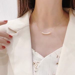 Collier rétro simple pour femme avec chaîne claviculaire souriante, perles d'eau douce naturelles, design tendance Instagram - Product Image 2