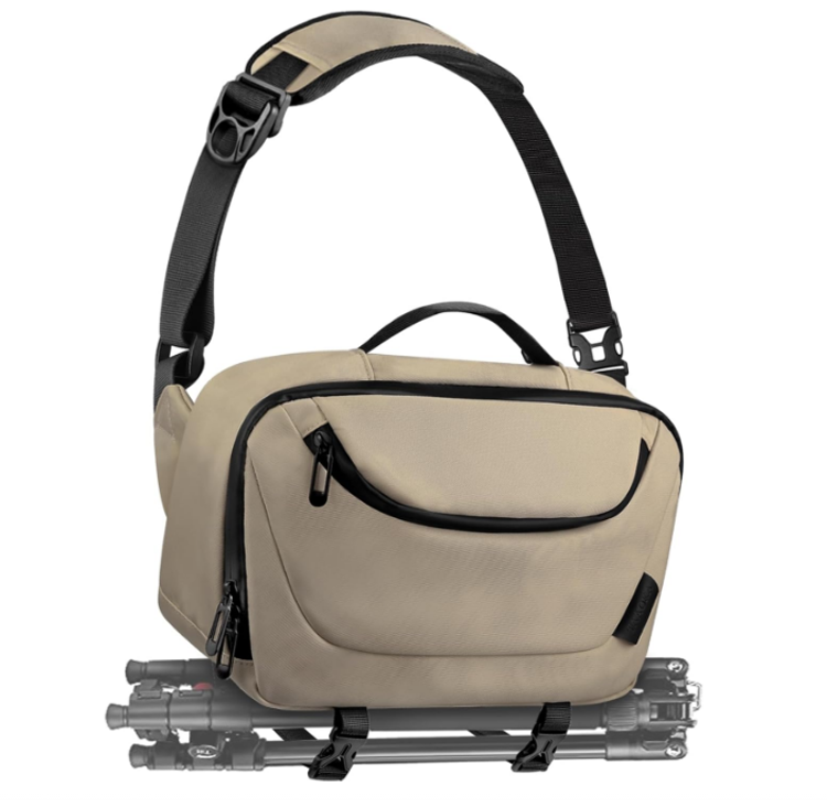 Newly Camera Bag with Tripod Holder