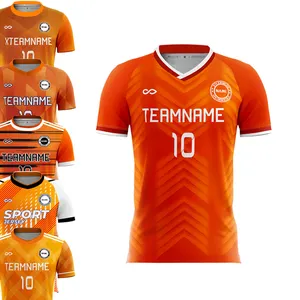 Los últimos uniformes de fútbol naranja de poliéster de ocio para adultos masculinos, camiseta de fútbol con estampado de sublimación personalizado para ropa de entrenamiento de equipo