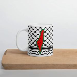 Taza de Café de 11 oz con Diseño de Keffiyeh Palestina y Sandía, Regalo de Apoyo a Palestina - Product Image 3