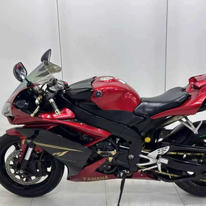 Motocicleta Deportiva Yamaha YZF-R1 de 1000cc, Cuatro Cilindros, Refrigerada por Agua, Velocidad Máxima de <span class=keywords><strong>299</strong></span> km/h, Excelente Estado, Arranque Fácil en Frío/Calor - Product Image 1
