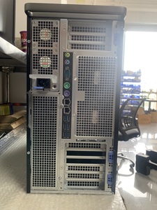 Estación de Trabajo en Torre T7920 Plateada, Económica, con Procesador 4214, 8GB de RAM, 1TB de Disco Duro, 3 Años de Garantía, en Stock - Product Image 2
