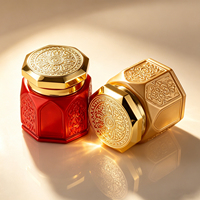 Pot cosmétique en verre doré gaufré, emballage hexagonal haut de gamme avec impression de logo personnalisée, vente chaude au Moyen-Orient