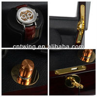 Remontoir de montres automatique à trois rotors, moteur pas à pas silencieux, boîtier en bois, boîte de rangement protectrice pour 3 montres, en cuir et MDF, 8098