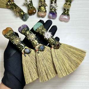 Tinh thể tự nhiên hình trái tim chổi Halloween phù thủy ma thuật chổi trang trí mảnh cho quà tặng và trang trí nhà - Product Image 1