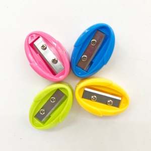 Taille-crayon manuel en bois fantaisie à prix abordable, idéal pour l'école et le bureau – Meilleure vente - Product Image 5