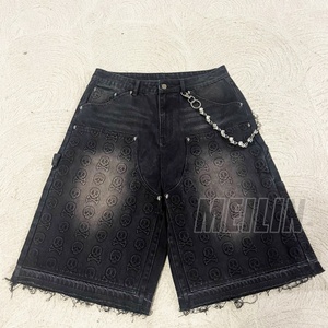 Shorts en jean rétro délavé de haute qualité, personnalisés, 12oz-14oz, avec motif tête de mort en relief, fabriqués sur mesure - Product Image 1