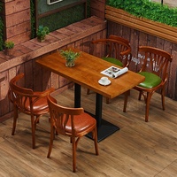 Ensemble de tables et chaises de restaurant en bois massif de style chinois classique pour les salons de thé et les boutiques de desserts - Mobilier de restaurant