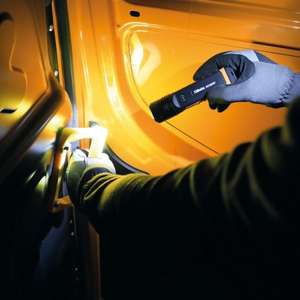 BETA - 018330013 Torche LED rechargeable sans fil haute luminosité-Torches EAN 8054809469096 - Product Image 3