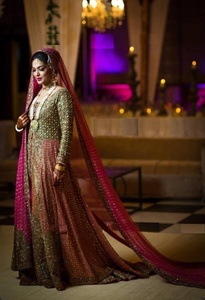 ATIYA LIBAS indien/pakistanais superbe mariée traditionnelle élégante acétate étage longueur robe piste lourde Zardozi broderie - Product Image 2