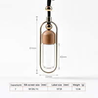 Flacons en verre ronds transparents de luxe de 5 ml, 7 ml, 10 ml pour l'aromathérapie automobile avec cordons de suspension