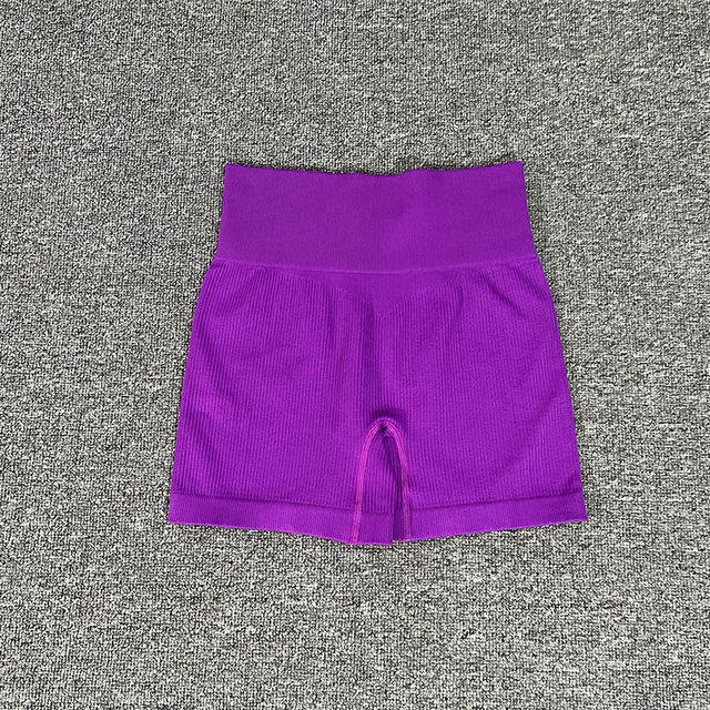 Pantalones cortos morado