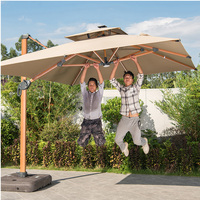 Parasol extérieur moderne de 4 m pour salle de sport et jardin, structure en aluminium, design rayé, parasol géant avec support
