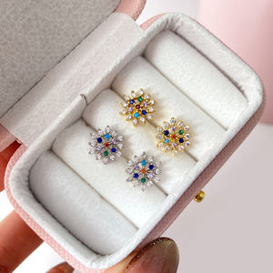 أقراط نسائية أنيقة مطلية بالذهب عيار 18 قيراط مع أحجار كريمة ملونة، تصاميم متعددة على شكل كرز ومربع وزمرد وزهرة للاستخدام اليومي - Product Image 3