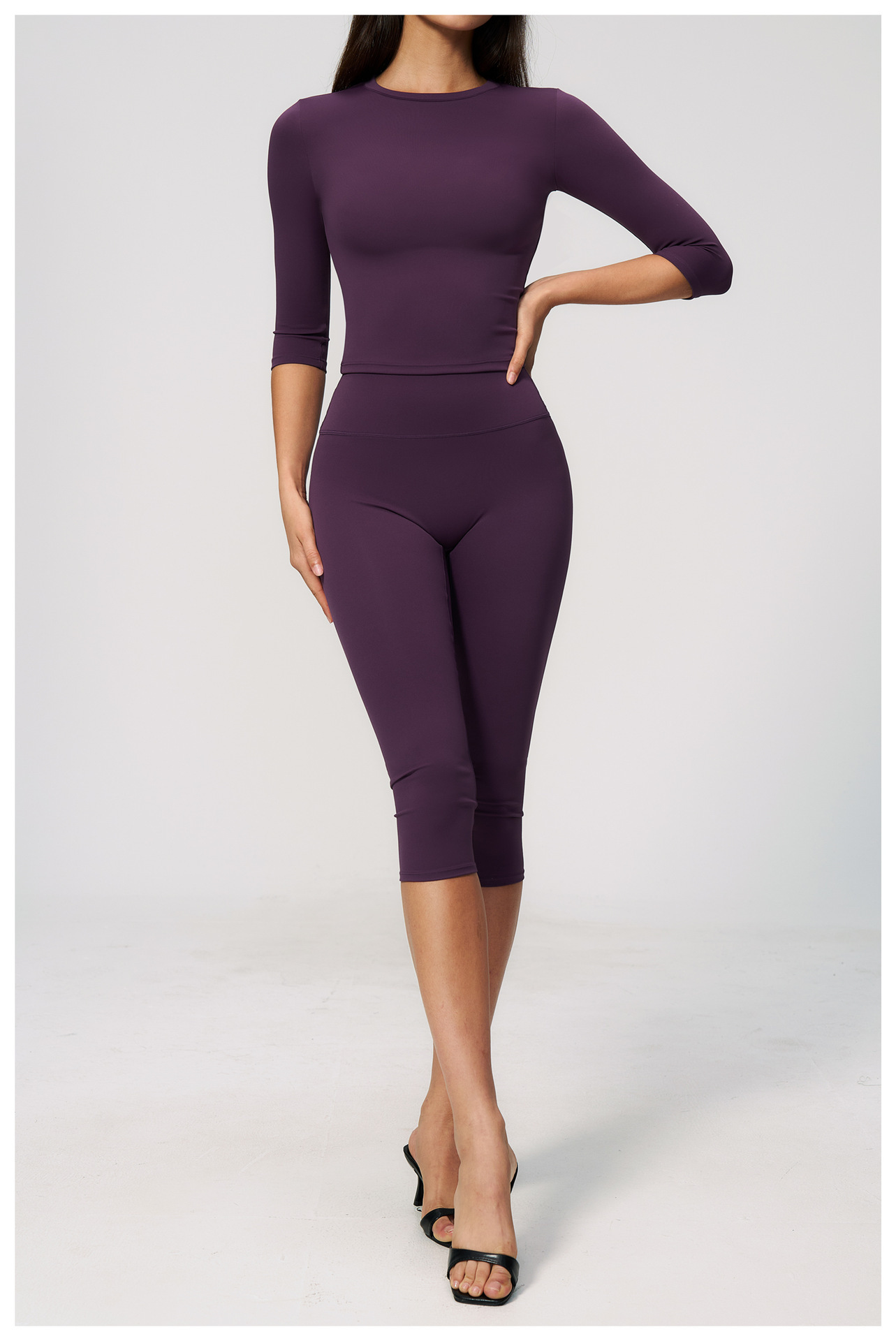 High-Waist Tummy-Control Activewear Leggings: side profile showing stretch, rise and leg-opening fit
