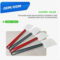 Spatule en silicone avec logo personnalisé avec manche en plastique Grattoirs en caoutchouc durable pour outils de pâtisserie et de pâtisserie
