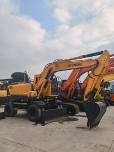 Excavatrice sur pneus Hyundai 150W-9 d'occasion, 15 tonnes, engin de construction avec pompe et composants d'engrenage, en promotion - Product Image 2