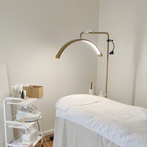 Hot 28Inch Vàng Nửa Mặt Trăng Ánh Sáng Chuyên Nghiệp Mở Rộng Lông Mi Tầng Điền Ánh Sáng Vòng Cung Ánh Sáng Với Remote Và Điện Thoại Clip - Product Image 1