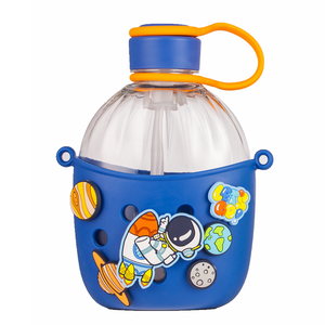 PINKAH CrocsDIY <span class=keywords><strong>Dinosaure</strong></span> Astronaute Bouteille d'eau réutilisable en plastique Tritan sans BPA, étanche, avec paille et sangle, 650 ml, pour l'extérieur - Product Image 5
