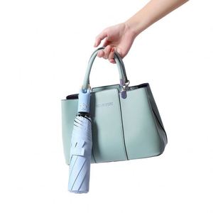 ร่มกันแดดกันฝนแบบพับได้ 8 ซี่โครง สีดำ ยางกันรังสียูวี พร้อมตะขอเกี่ยว แบบสามพับ ล็อคอัตโนมัติ - Product Image 2