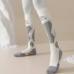 ถุงเท้าสกีขนสัตว์อุ่นสำหรับเดินป่าแบบหนาถักลายพิเศษพร้อมโลโก้สั่งทำเอง ขายส่ง ป้องกันการลื่นไถลด้วยพื้นผ้าขนหนู - Product Image 2