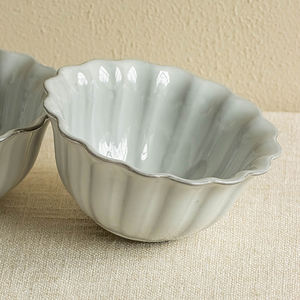 Un bol en céramique à salade en dentelle simple pour servir des nouilles à la maison ou au dîner - Product Image 6